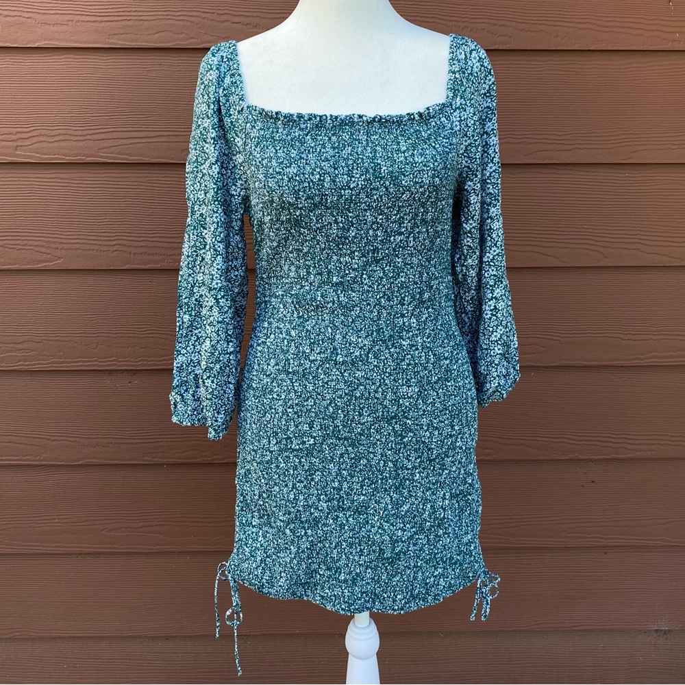 Jessica Simpson Ditsy Floral Smocked Mini Dress - Size Small